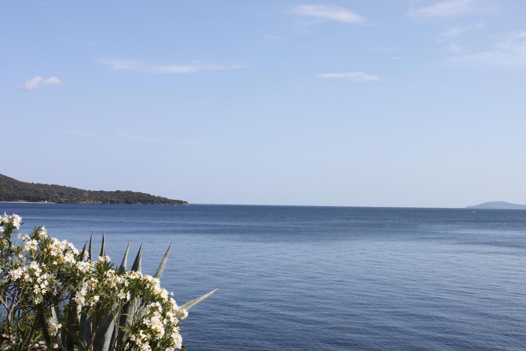 Akrotiri Hotel Neos Marmaras Esterno foto